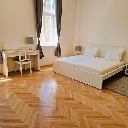 Halasz 2-Bedroom Apartment Near Castle, Free Public Parking Nearby Будапешт Экстерьер фото